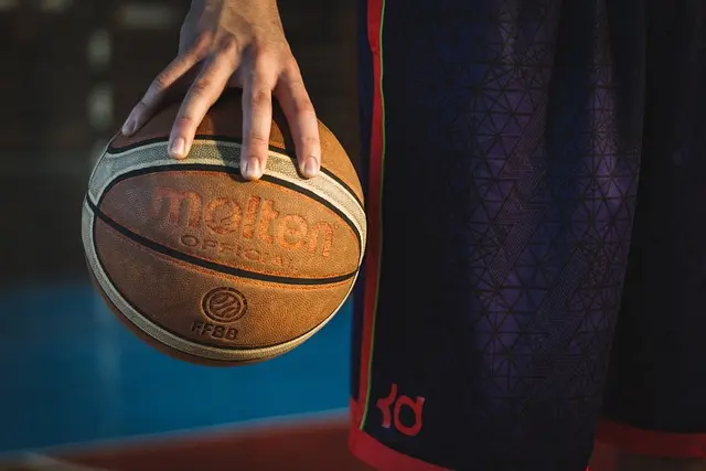 Analyse des transferts récents dans le handball : impacts et tendances
